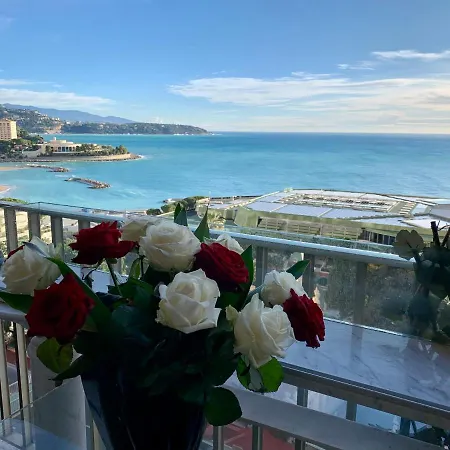 2 Apartment, Stunning View Apartamento